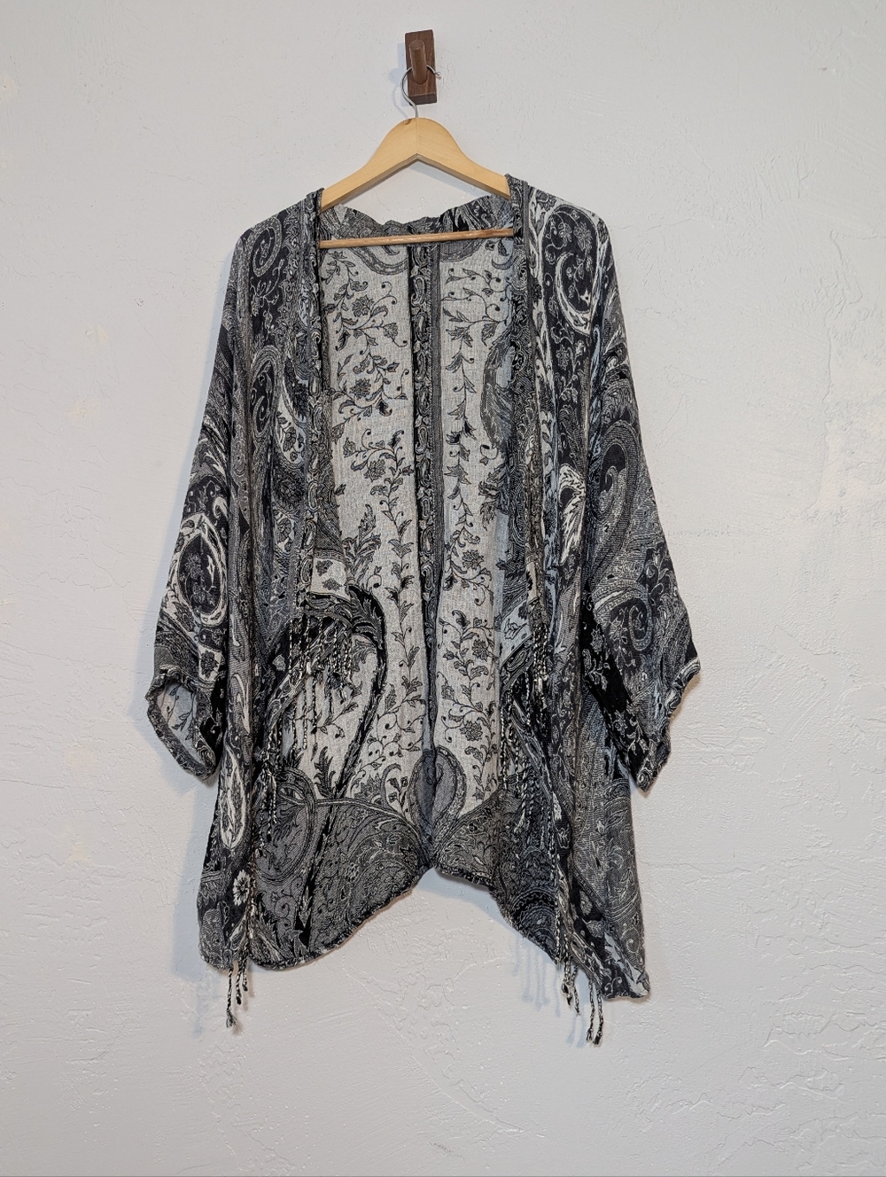 Black&White Whimsigoth Tapestry Fringe Poncho Shawl Festival Boho Stevie Nicks
